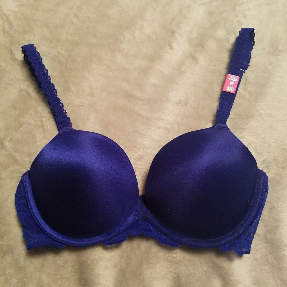 Victoria's Secret PINK 32D NEW